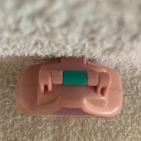 Vintage 90s Disney Pocahontas Mini Playset Polly Pocket Type - Picture 7 of 8